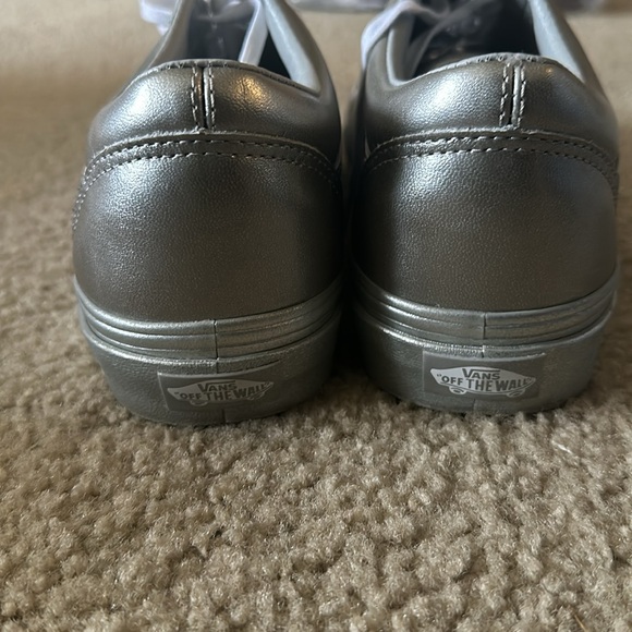 Vans shoes - Picture 4 of 10